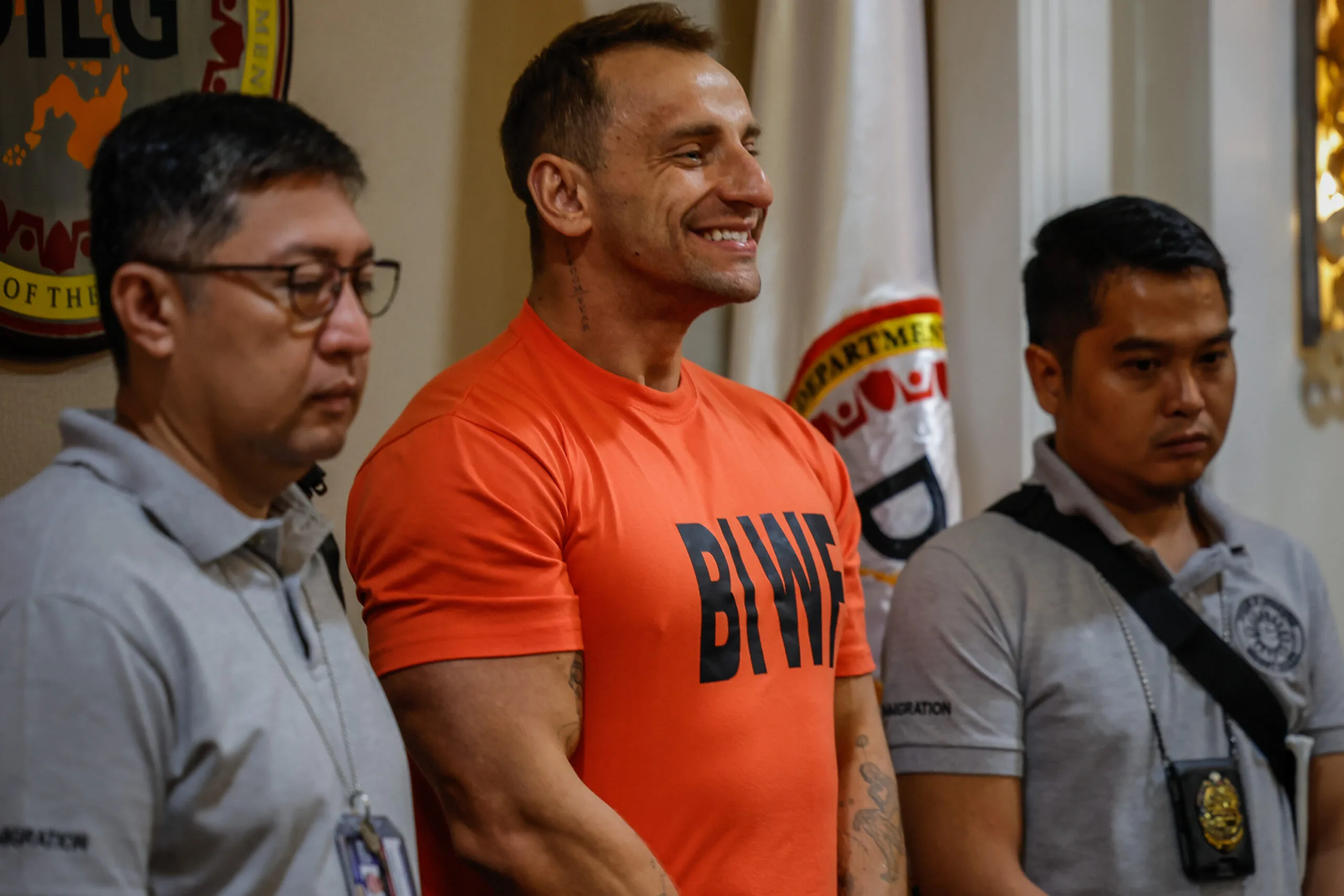 Vitaly Zdorovetskiy, Mananatili sa Pilipinas upang Harapin ang Kaso — Remulla